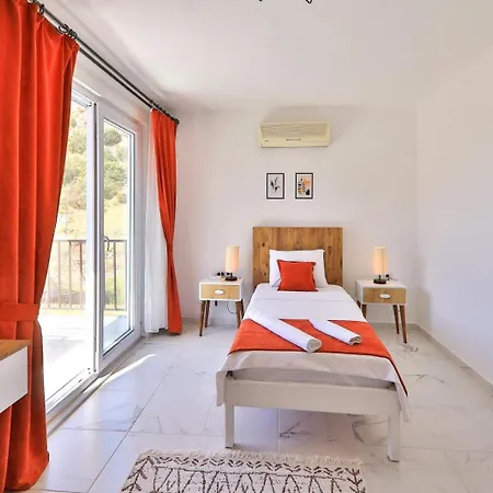 Limon Villa