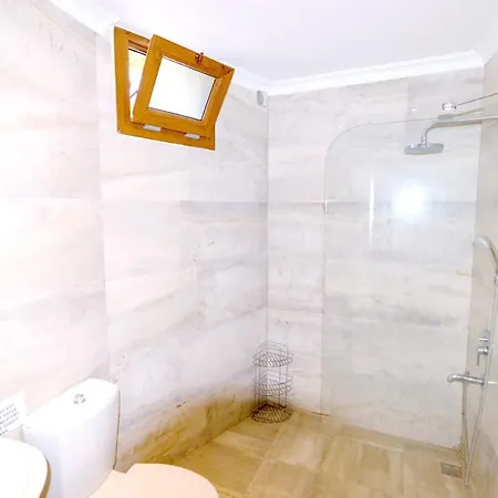 Limon Villa