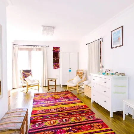 Limon Villa